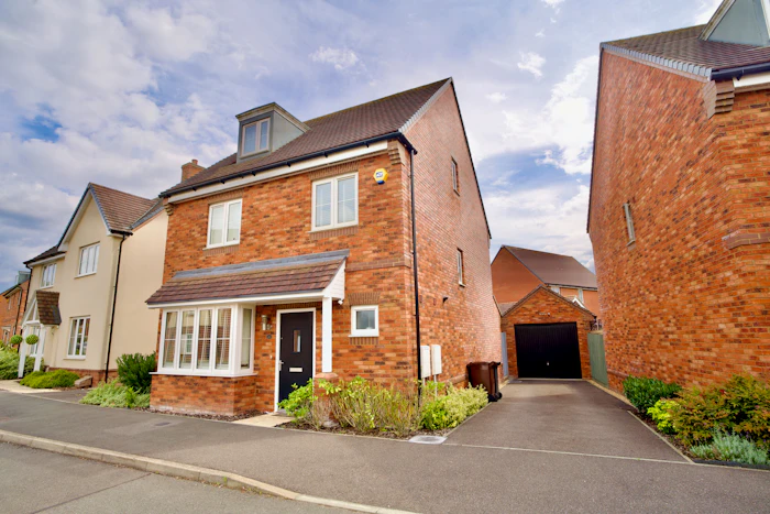 Featured image for 4 bed detached house, Bodding Avenue, SO16 0BJ