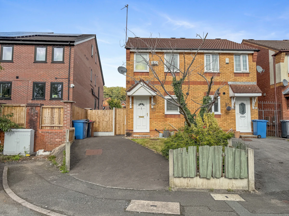 Featured image for 2 bed semi-detached house, Tenbury Close, M6