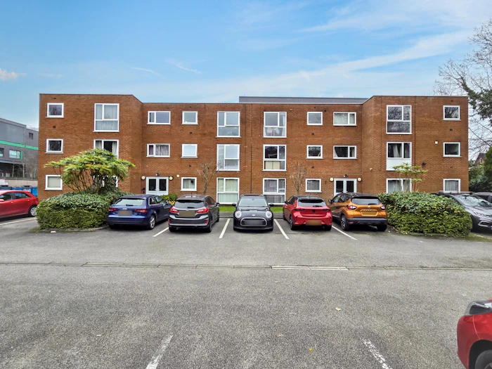 Featured image for 2 bed flat, Palatine Road, M20 3LQ