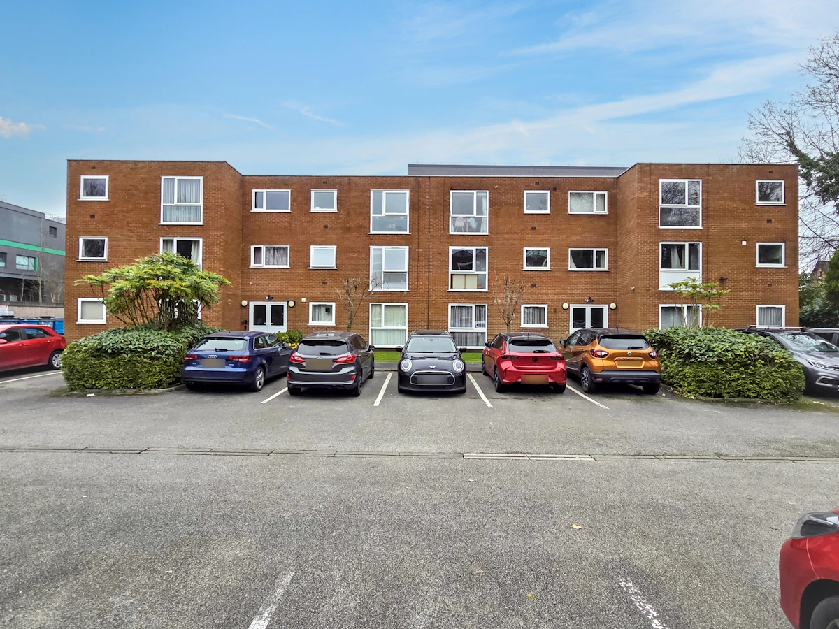 Featured image for 2 bed flat, Palatine Road, M20 3LQ