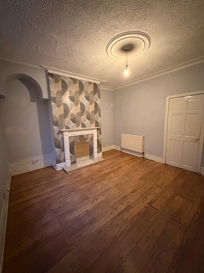 Featured image for 2 bed terraced house, Ivy Crescent, LS9