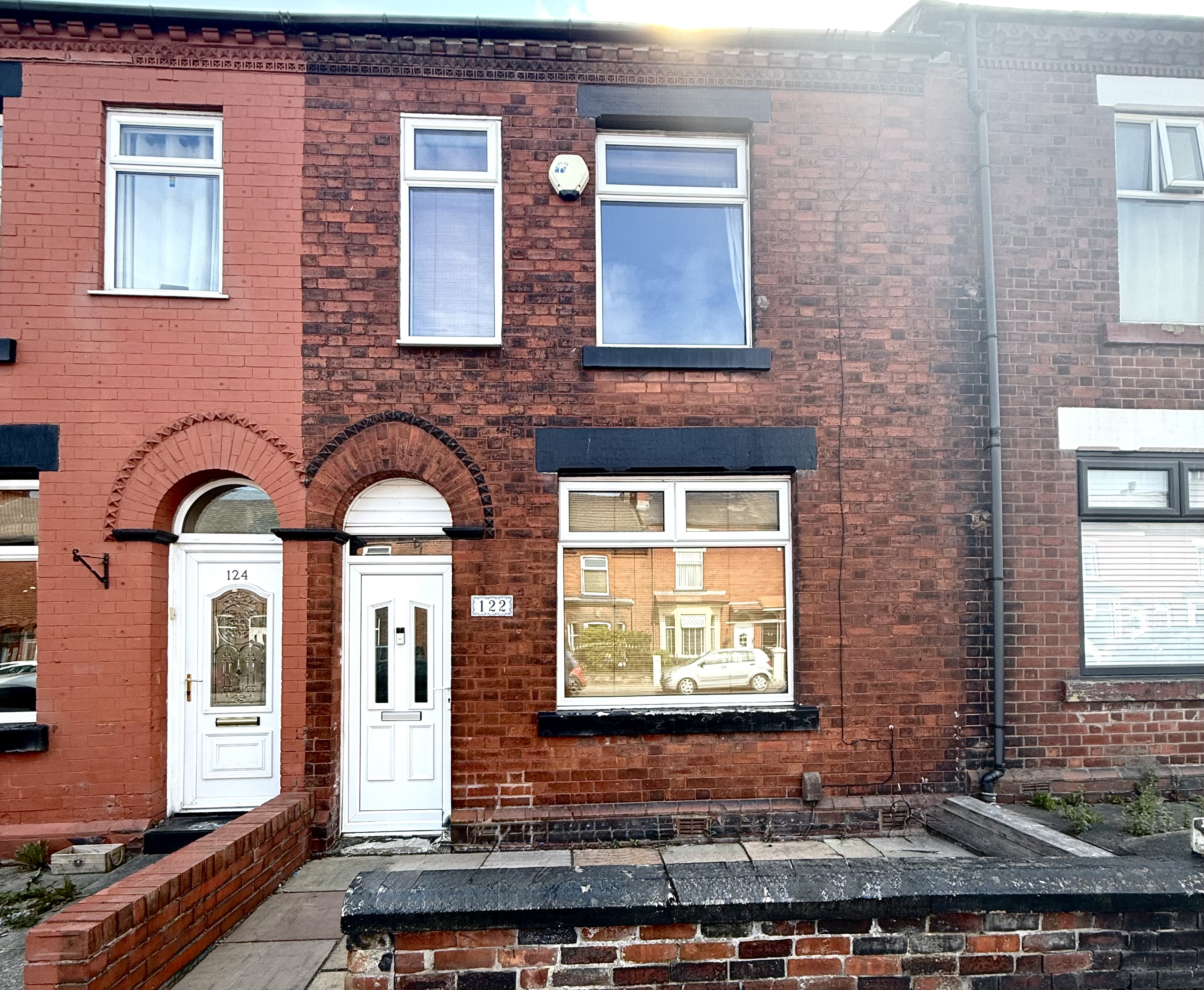 Featured image for 2 bed terraced house, Chorley New Road, BL6 5QN