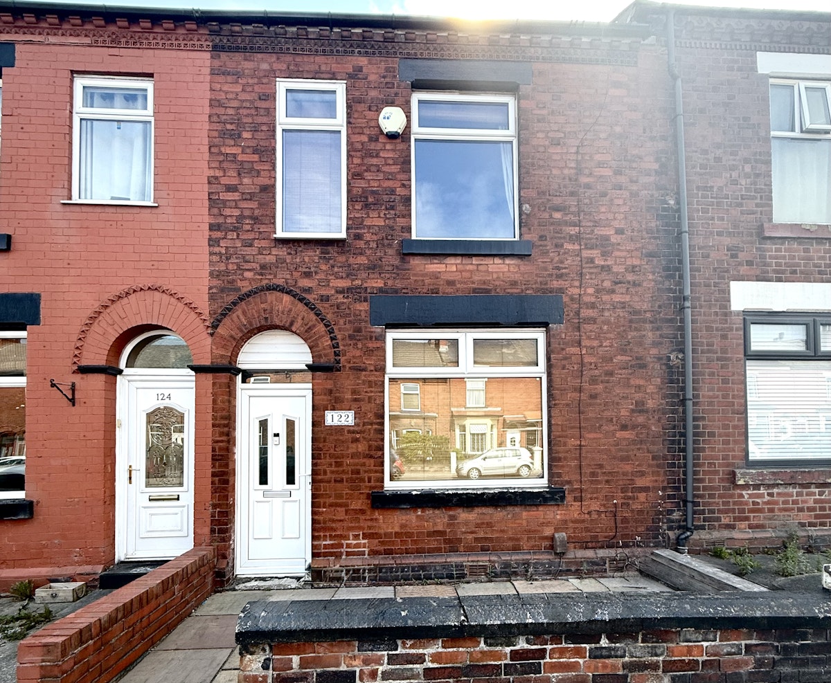 Featured image for 2 bed terraced house, Chorley New Road, BL6 5QN