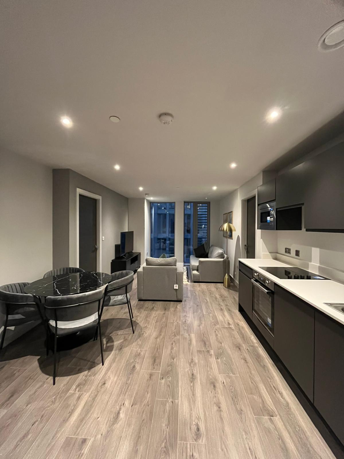 Featured image for 2 bed flat, Greengate, M3 7JF