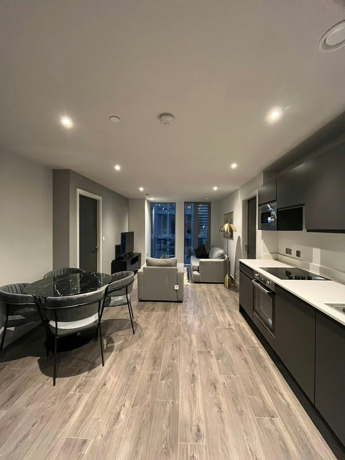 Featured image for 2 bed flat, Greengate, M3 7JF